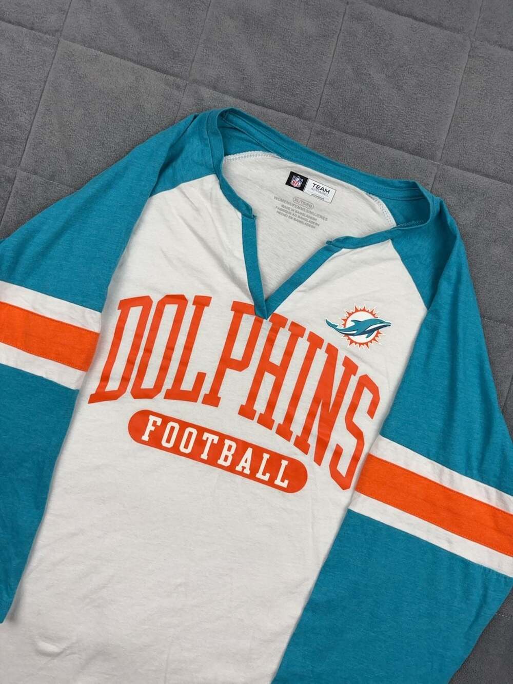 NFL Miami Dolphins Women's XL V-Neck Raglan 3/4 Sleeve T-Shirt